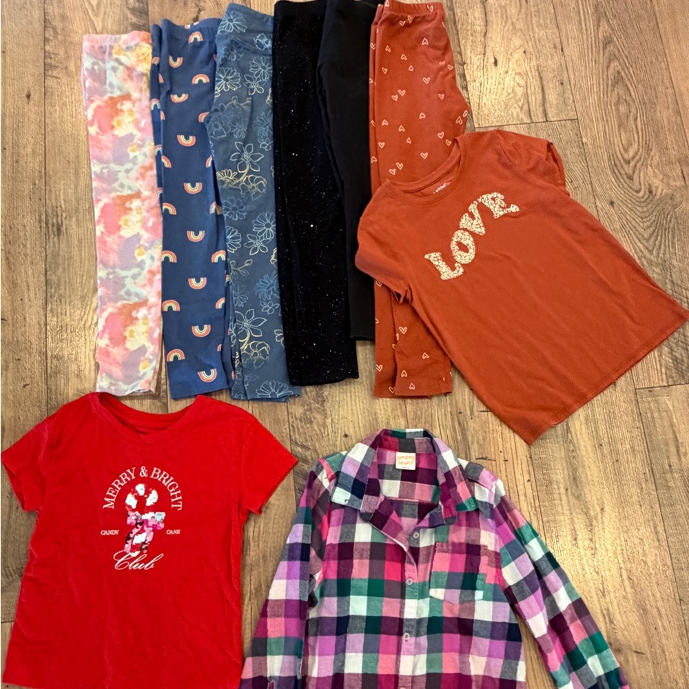 Girls play clothes bundle - Cat & Jack girls Leggings and tops